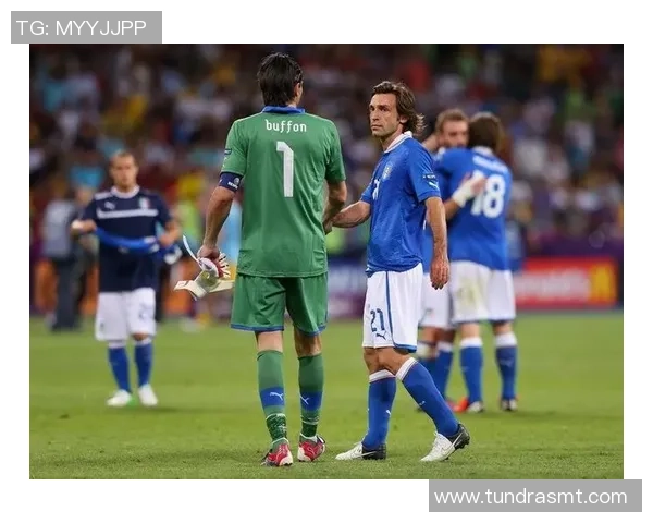 诺字闪耀绿茵场足球明星们的传奇故事与荣耀时刻